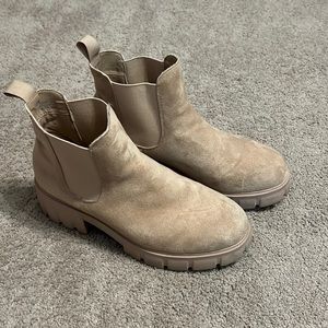 Size 10 Chelsea Boots -barely worn!